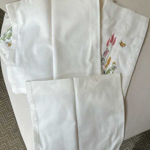 Pier 1 Imports BRAND NEW Easter / Bunny / Rabbit Napkins NWT x4 - Picture 5 of 5